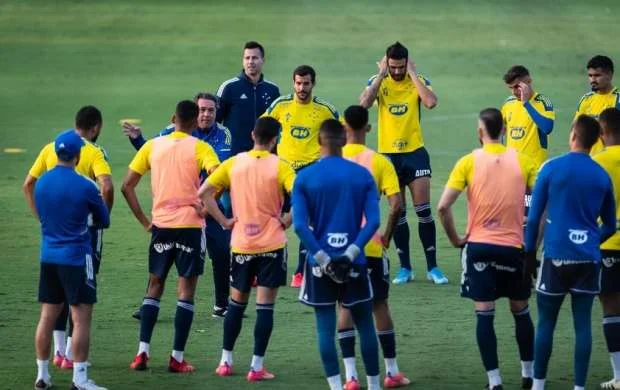 "Kruzeyro"nun futbolçuları rəhbərliyi boykot etdi 