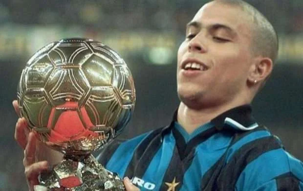 Ronaldo "Qızıl top"a namizədini açıqladı 