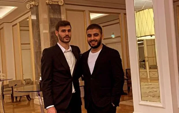 Türk futbolçu azərbaycanlı xanımla nişanlandı - FOTO/VİDEO 