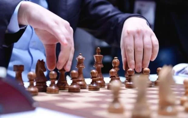Şahmatçımız Avropa çempionatında itkisiz irəliləyir 