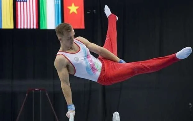Gimnastlarımız dünya çempionatında mübarizəyə başlayır 