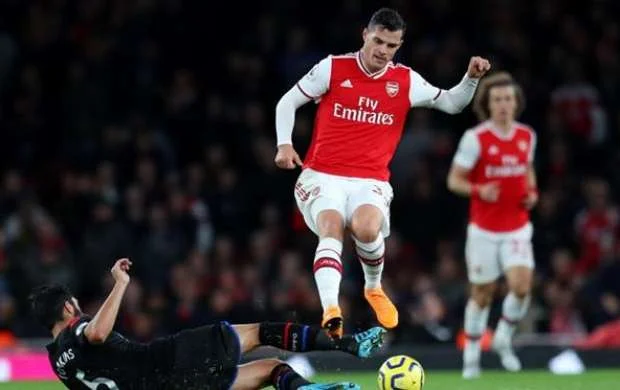 İPL: "Arsenal" öz meydanında heç-heçə oynadı 