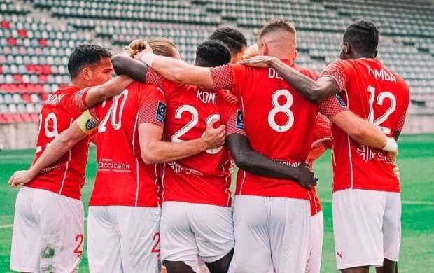 Fransa klubunun futbolçusu qıza görə həbs edildi 