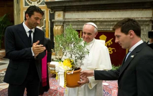 Roma Papası Messiyə təşəkkür etdi 