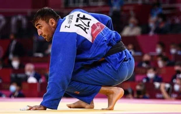 Dünya və Avropa çempionu millimizdən niyə gedib? - Açıqlama 
