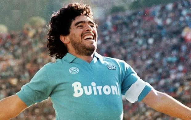 Argentina prezidenti Maradona ilə bağlı əmr imzaladı 