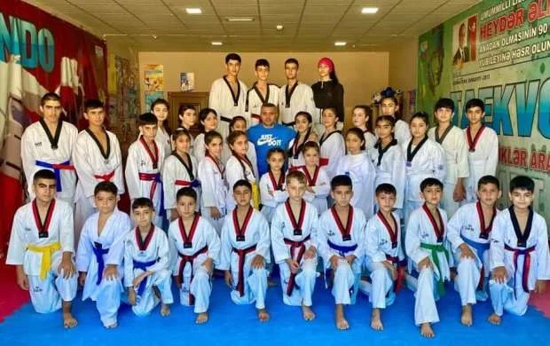 Taekvondonun uşaq və gənclərin inkişafında rolu: "Dürüstlük, nəzakət..." 