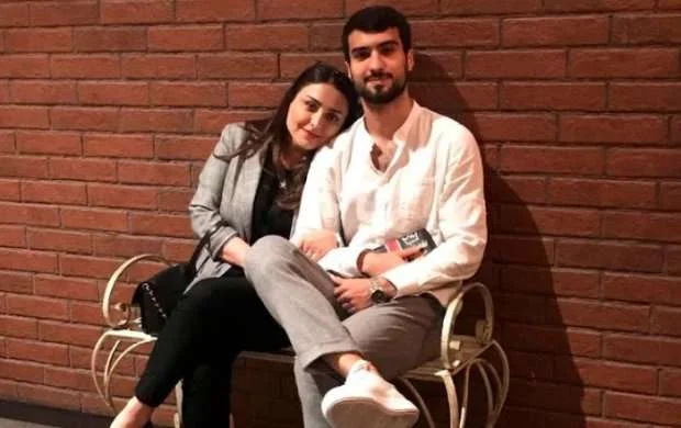 Anasından Mahir Emrelinin spirtli içki ilə şəkilinə reaksiya: "Anlamıram ki..." 