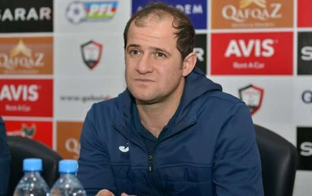"Belə arenada oynadıqları üçün qəhrəmandırlar" - Elmar Baxşıyev 
