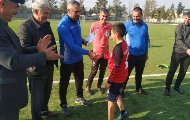 Şəhidin adı futbol meydançasına verildi - FOTOLAR 