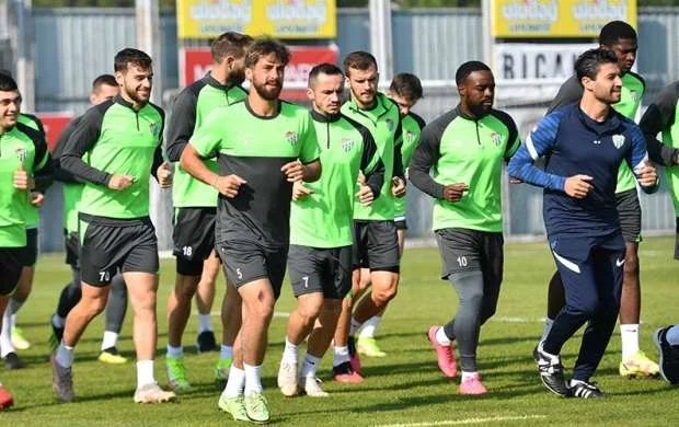 Namik Ələskərovun komandası "Qalatasaray"a qarşı 