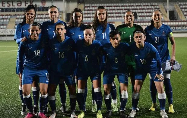 Milliyə 25 futbolçu dəvət olundu 