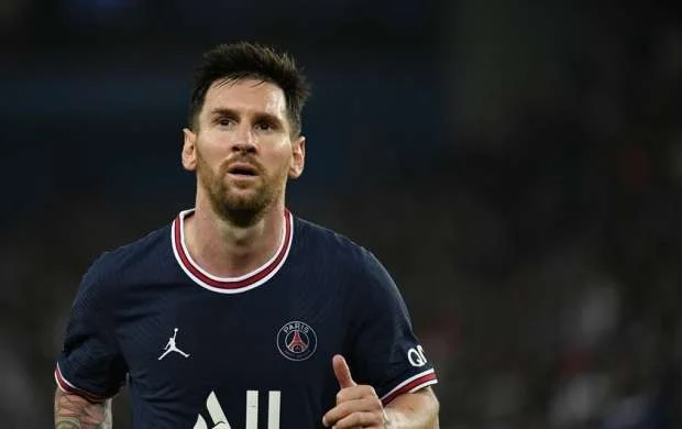İlin futbolçusu Messi oldu 