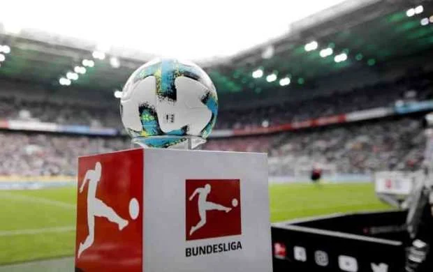 Bundesliqa: "Ayntraxt" səfərdən 3 xalla döndü 