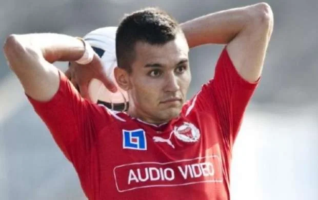 Millimizdə oynamış futbolçu karyerasını bitirir 