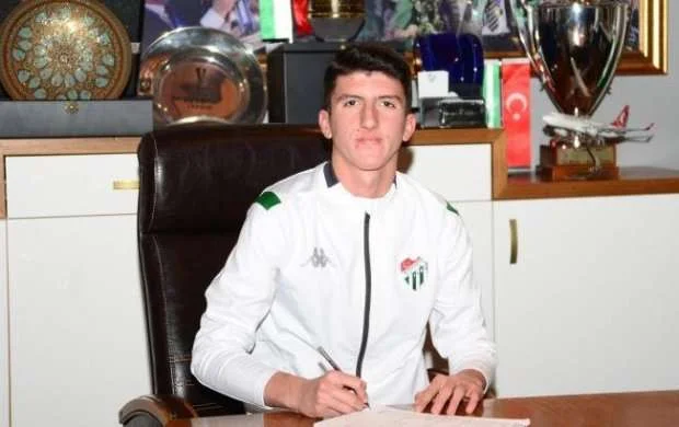 Namikin komanda yoldaşına 3 milyonluq təklif 