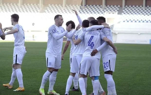 "Sabah"ın 6 üzvü koronaya yoluxub 
