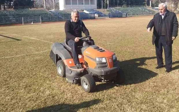 AFFA-dan Mingəçevir stadionuna hədiyyə 