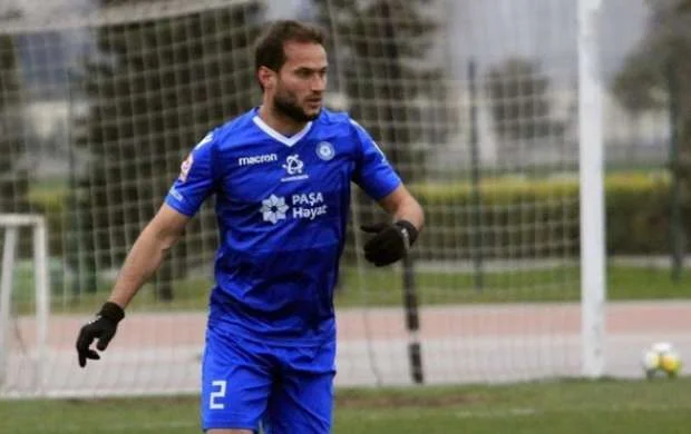 Azərbaycanlı futbolçunun atası koronavirusdan vəfat etdi 