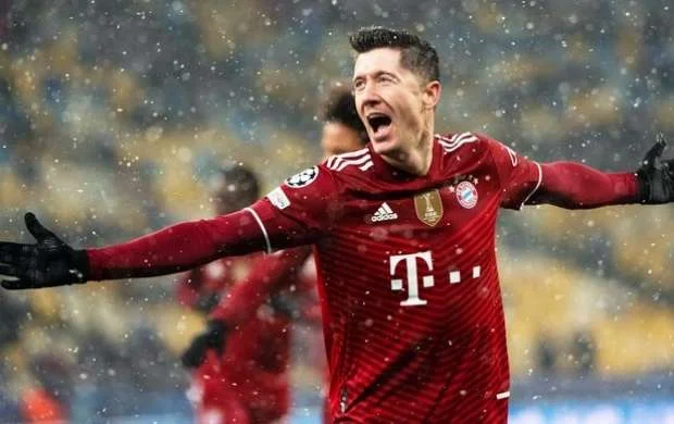 "Bayern Münhen" Levandovski ilə bağlı qərarını verdi 