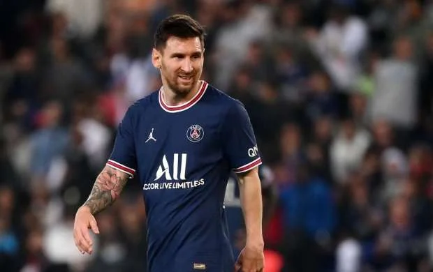 Messi Peleni keçdi 