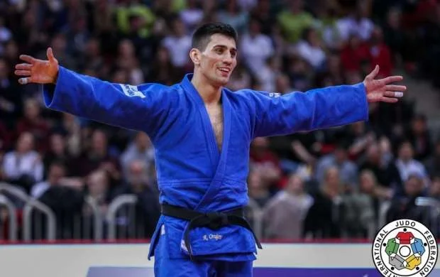 Rüstəm Orucov Parisdə gümüş medal qazandı 
