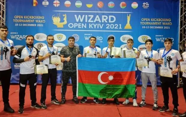 Kikboksçularımız Ukraynada medal qoymadı 