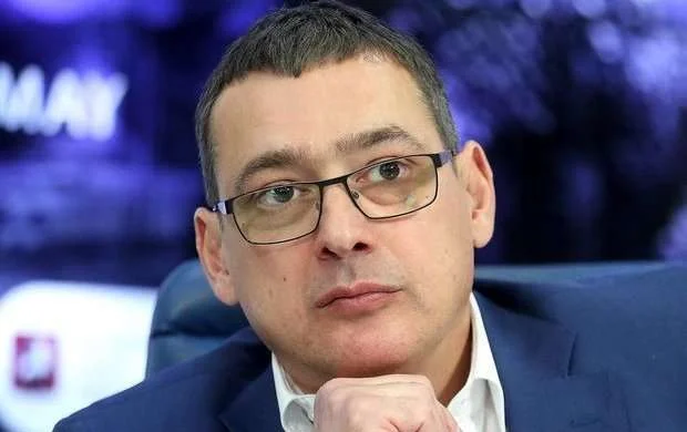 Azərbaycanlı çempion Rusiyada federasiya prezidenti oldu 