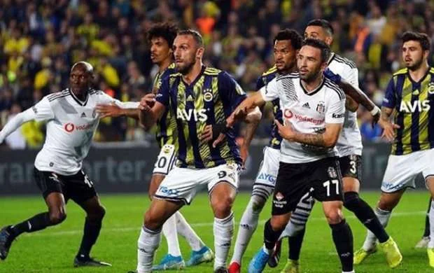İstanbul derbisində 4 qol - VİDEO 