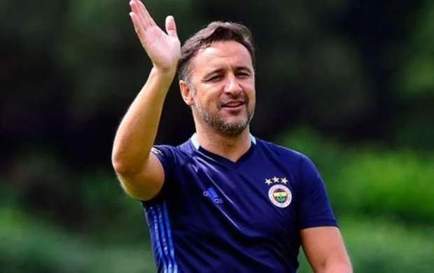 "Fənərbağça" baş məşqçisi ilə yolları ayırdı 