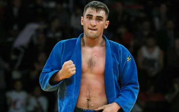 Dünya və Avropa çempionu milliyə dönür - ÖZƏL 