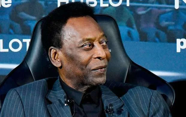 Pele xəstəxanadan evə buraxıldı 