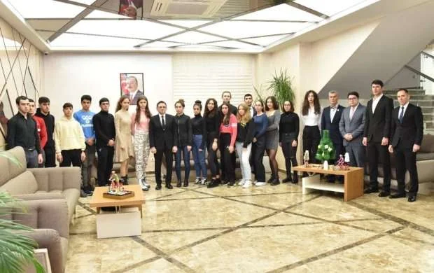Mədət Quliyev milli üzvləri ilə görüşdü 