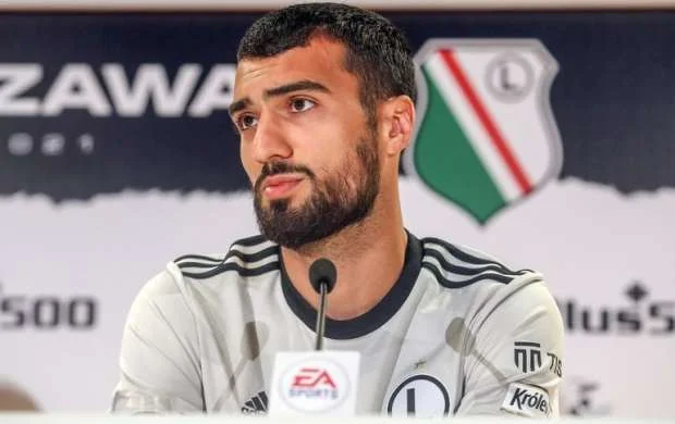 Mahir Emreli ən pis futbolçulardan ibarət “11-lik”də 