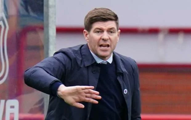 Stiven Cerrard koronaya yoluxub 