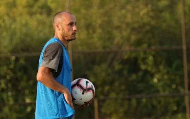 Pavel Paşayev Ukrayna klubundan ayrıldı 