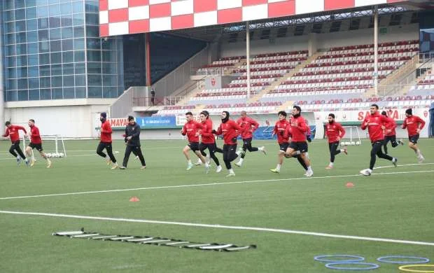 "Keşlə" 4 futbolçusunu yola saldı - RƏSMİ 