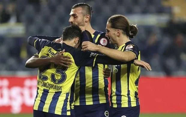 "Fənərbağça" növbəti mərhələdə - VİDEO 