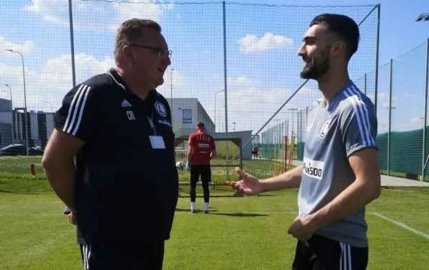 Mahirin sabiq məşqçisi milliyə əsas namizəddir 