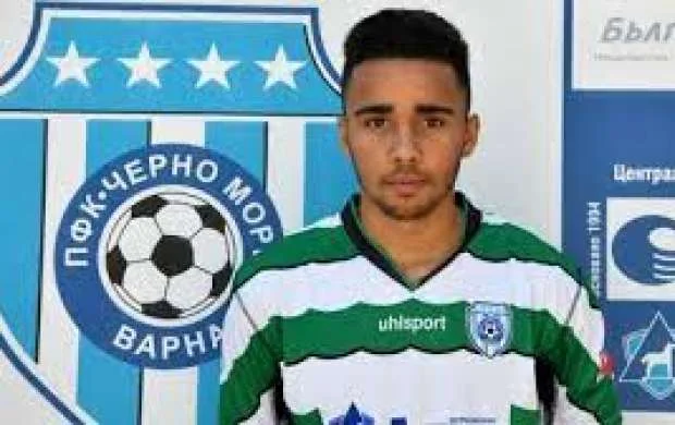 "Qarabağ" portuqaliyalı vingerlə gücləndi 
