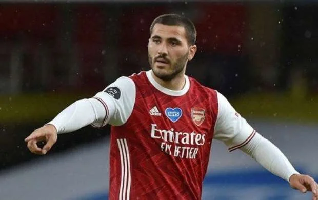 "Qarabağ"ın rəqibi "Arsenal"ın müdafiəçisi ilə güclənir 