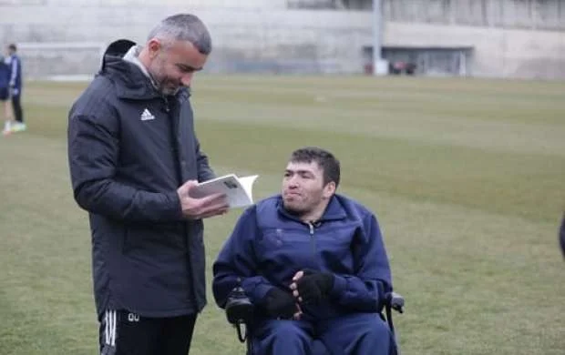 "Qarabağ" gənc yazarın uşaqlıq arzusunu gerçəkləşdirdi - VİDEO 