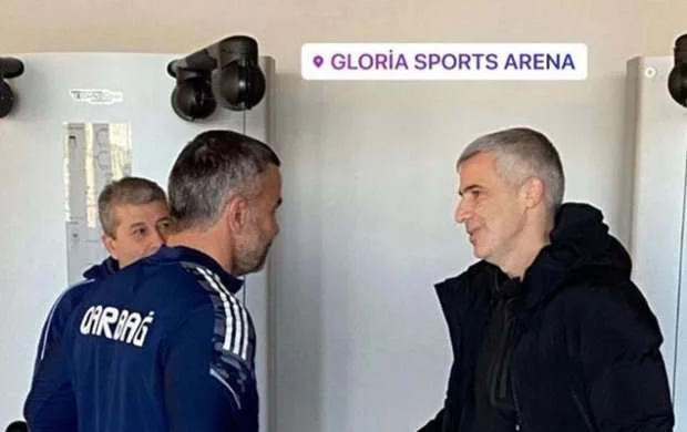 “Beşiktaş”ın baş məşqçisi Qurban Qurbanovla görüşdü 