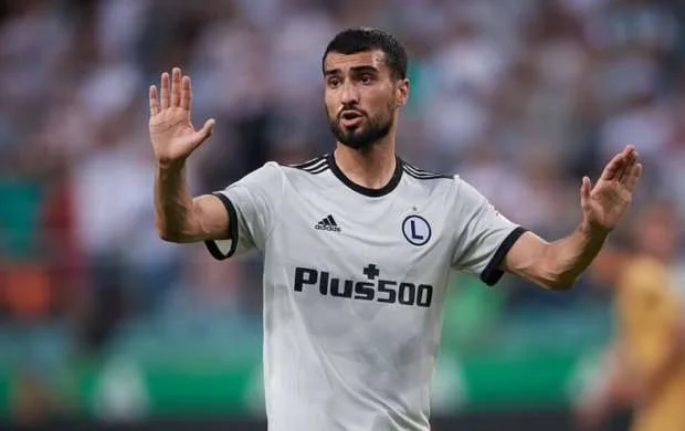 "Başakşehir" Mahirə görə nə qədər ödəmək istəyir? - MƏBLƏĞ 