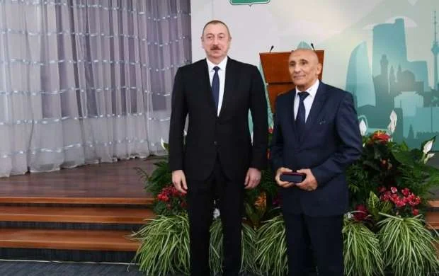 "İmperator" ordenli məşqçi: "Hidayət Heydərovu zirzəmidən çıxartmışam" 