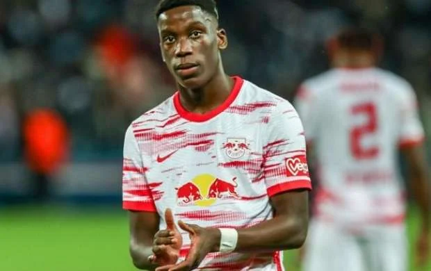 "Valensiya" Bundesliqadan futbolçu aldı 