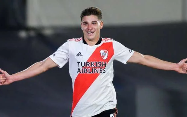 Argentinanın yeni ulduzu Mançesterdə 
