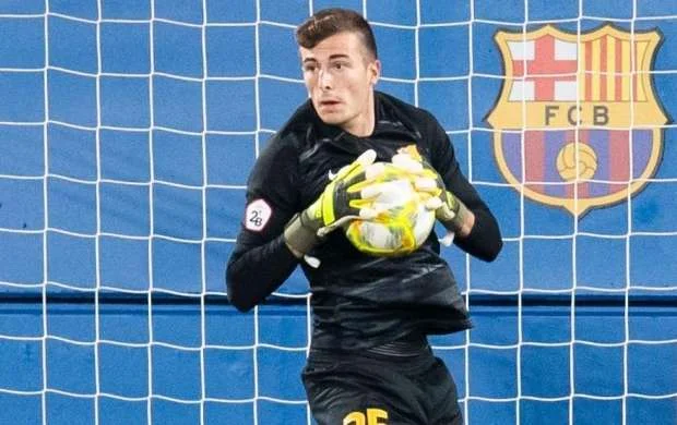 "Qalatasaray" "Barselona"nın qapıçısını alır 