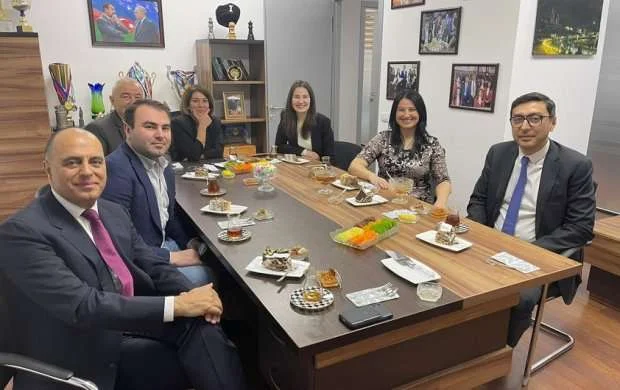 Fərid Qayıbov Məmmədyarovlar ailəsi ilə görüşdü 