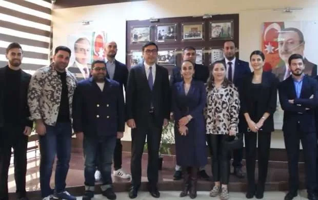Fərid Qayıbov bloqerlərlə görüşdü 